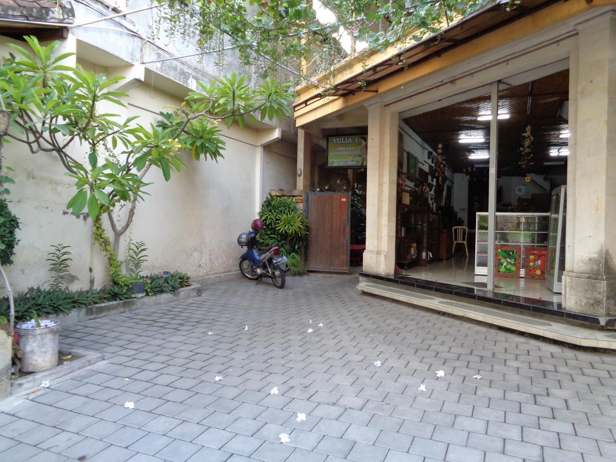 Yulia 1 Bed and Breakfast Sanur Εξωτερικό φωτογραφία