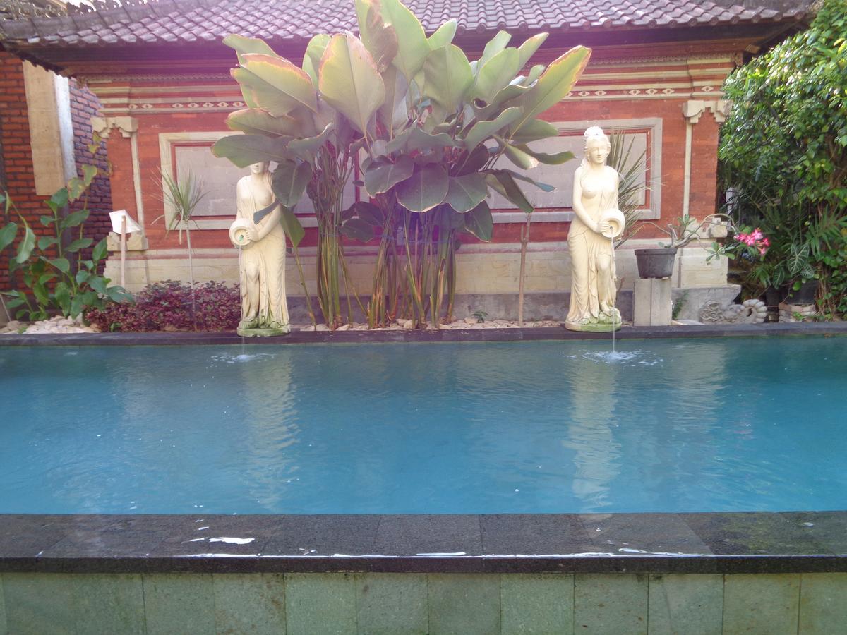 Yulia 1 Bed and Breakfast Sanur Εξωτερικό φωτογραφία