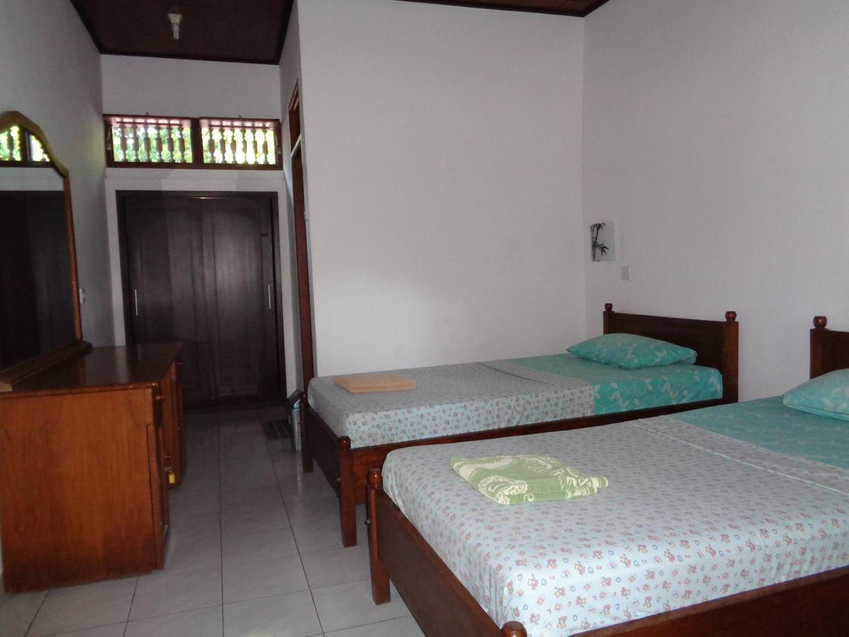 Yulia 1 Bed and Breakfast Sanur Εξωτερικό φωτογραφία
