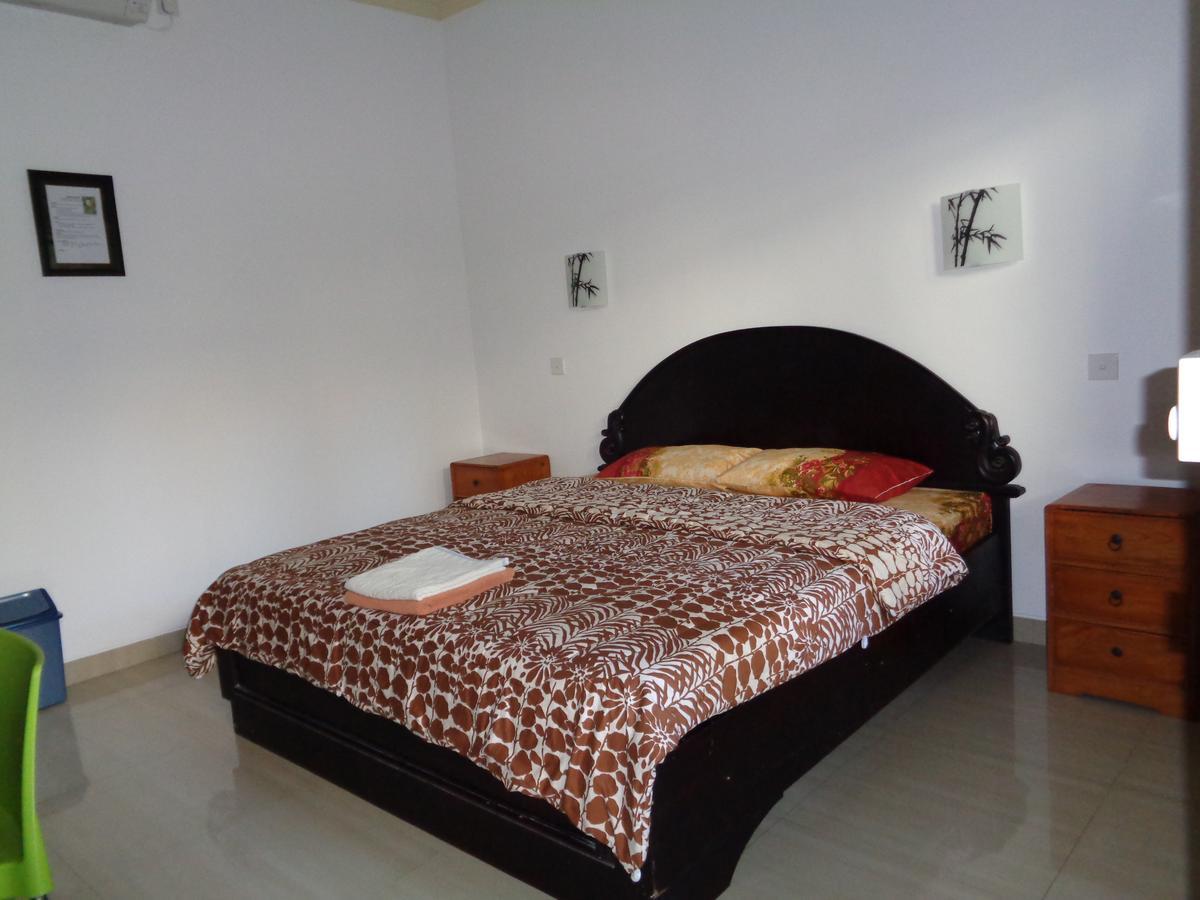 Yulia 1 Bed and Breakfast Sanur Εξωτερικό φωτογραφία