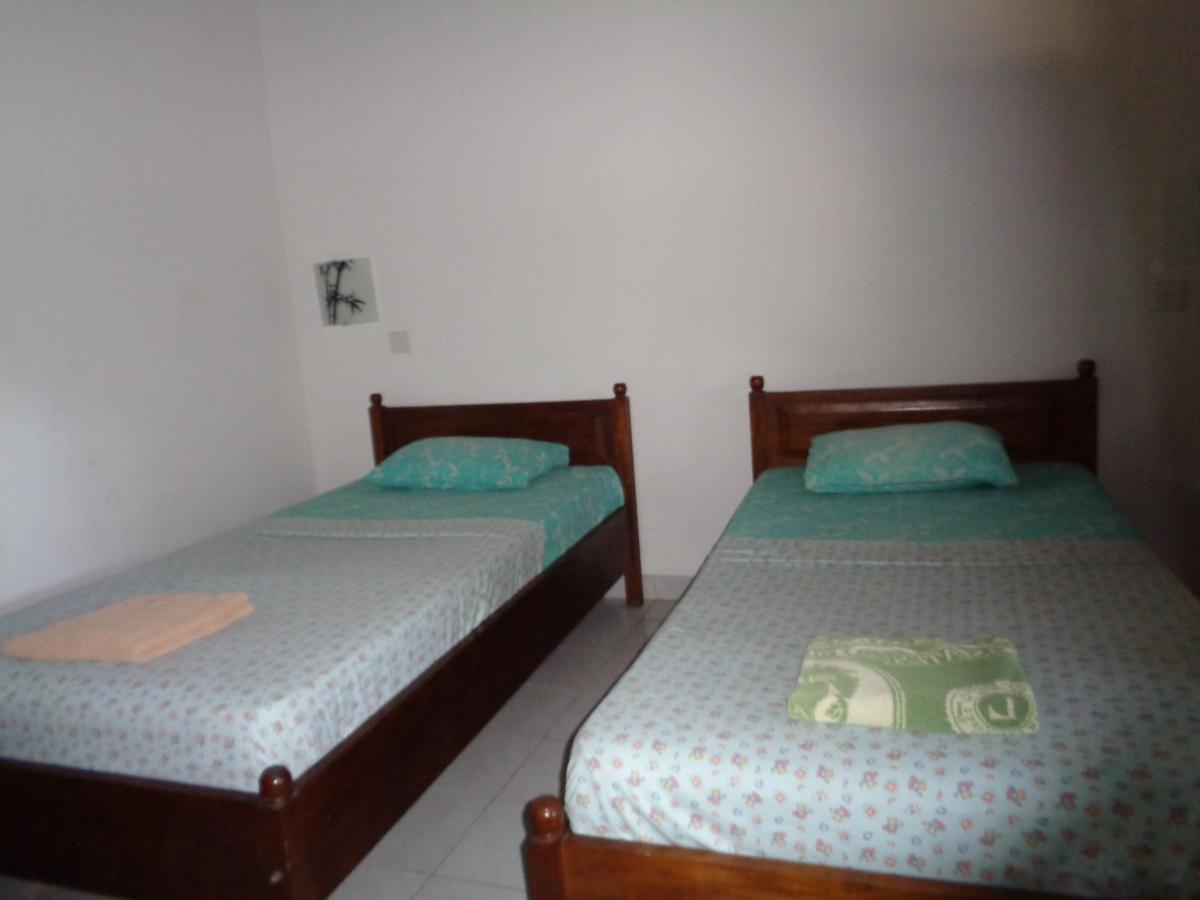 Yulia 1 Bed and Breakfast Sanur Εξωτερικό φωτογραφία