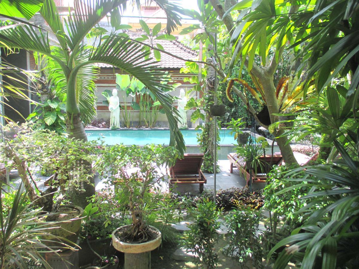 Yulia 1 Bed and Breakfast Sanur Εξωτερικό φωτογραφία
