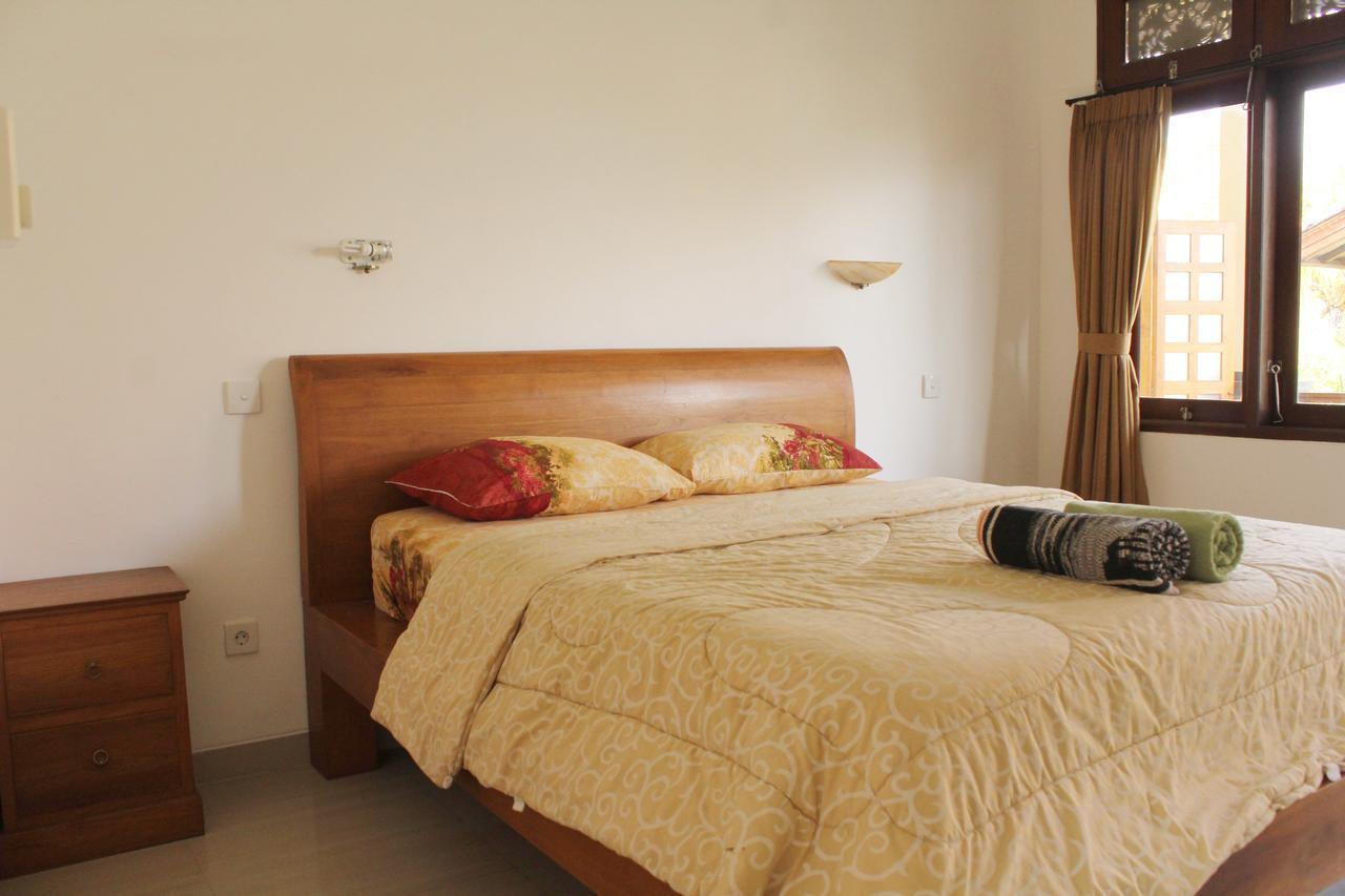 Yulia 1 Bed and Breakfast Sanur Εξωτερικό φωτογραφία