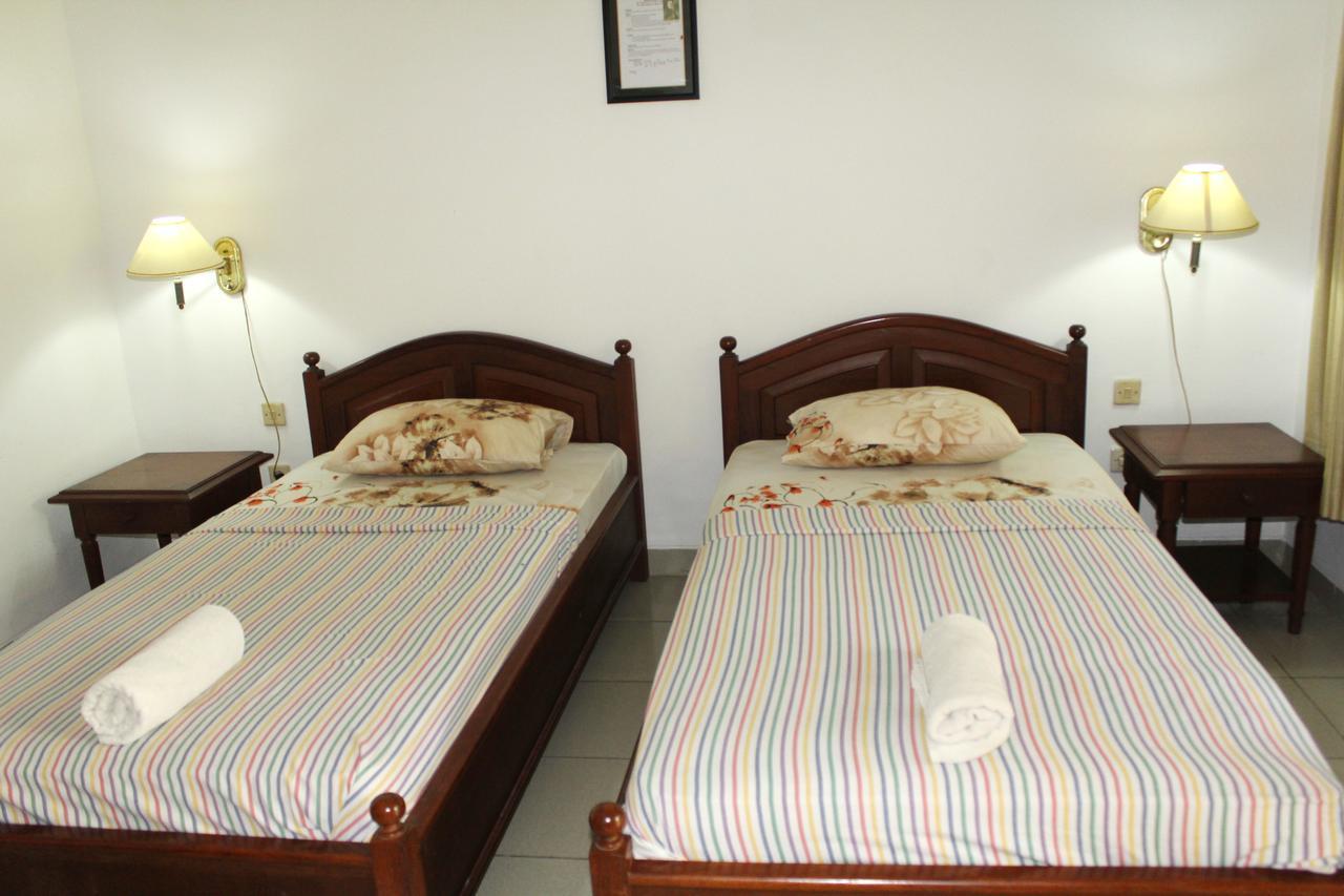 Yulia 1 Bed and Breakfast Sanur Εξωτερικό φωτογραφία