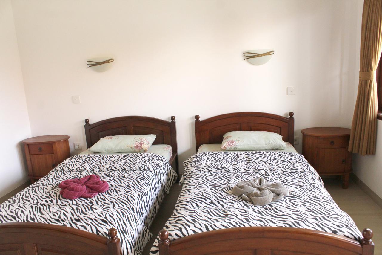 Yulia 1 Bed and Breakfast Sanur Εξωτερικό φωτογραφία