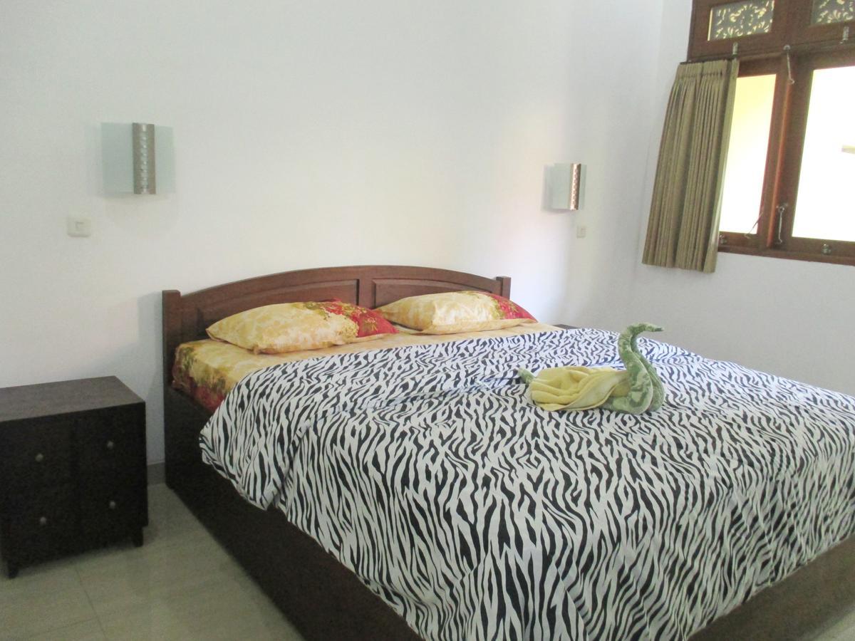 Yulia 1 Bed and Breakfast Sanur Εξωτερικό φωτογραφία